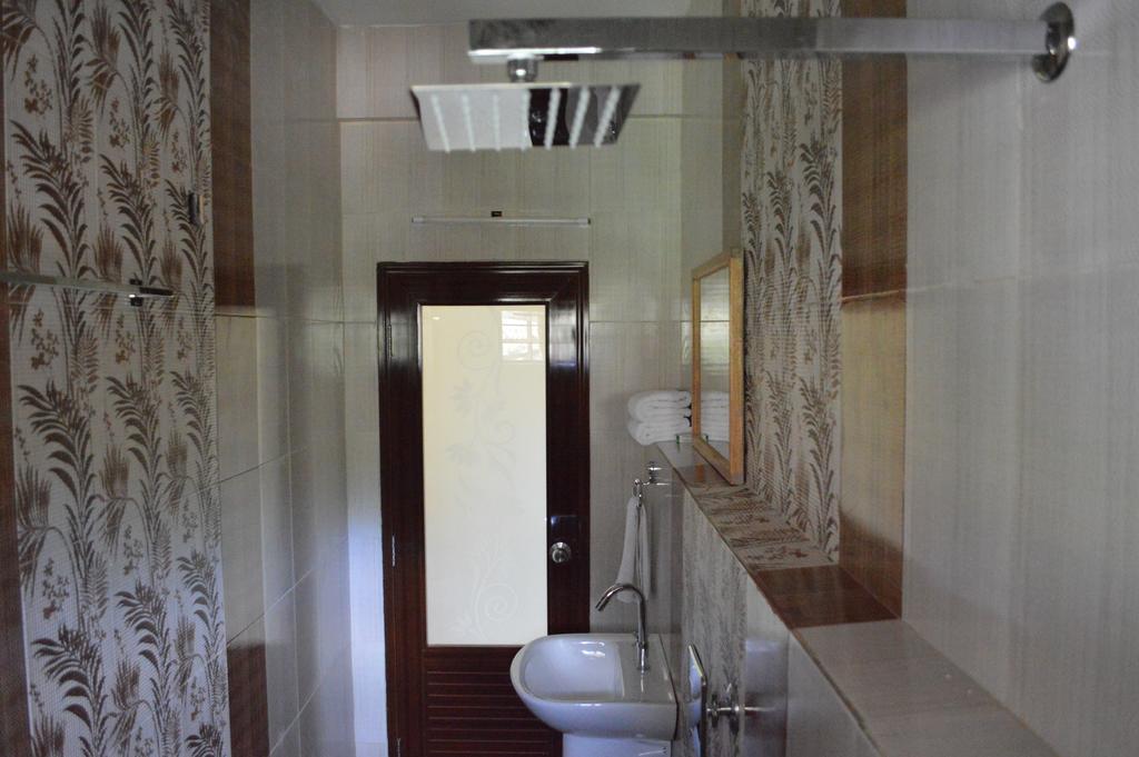 The Shade Apartment Мунар Екстериор снимка